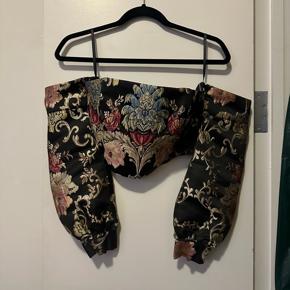 Corset With Sleeves - LPA